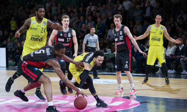 用细腻的脚 用细腻的脚